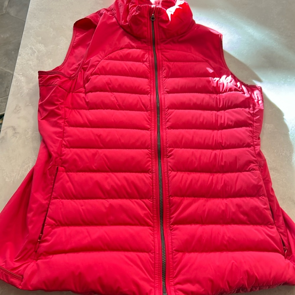 Lululemon Down for A Run Vest